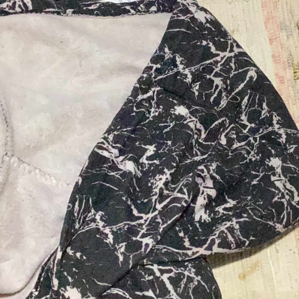 DAZL crackle print Hoodie slash pockets zip front Lg Jr’s Black & White - Picture 9 of 9